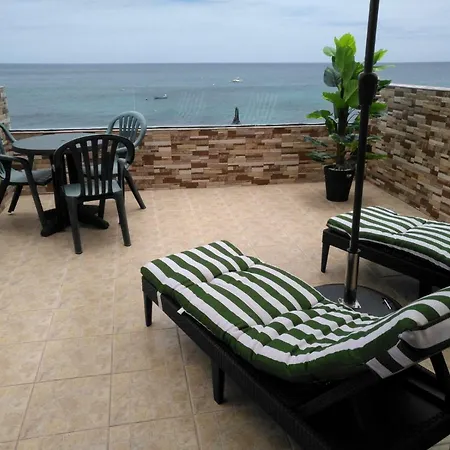 Hébergement de vacances Casa Corina. Primera Linea De Mar