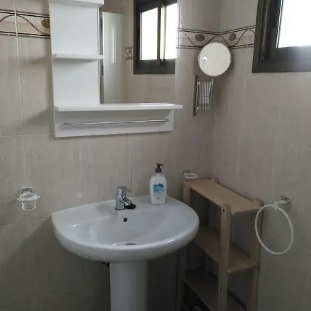 Casa Corina. Primera Linea De Mar Hébergement de vacances *